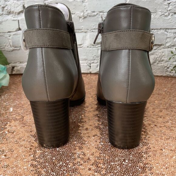 Giani Bernini Memory Foam Artemyss Booties - Picture 5 of 8